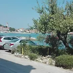 Διαμέρισμα Tona *