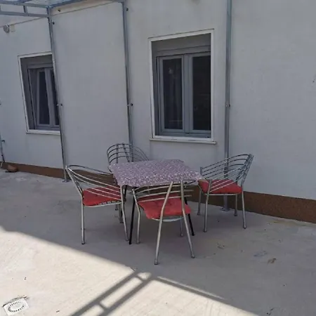 Tona Appartement