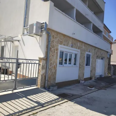 Διαμέρισμα Tona Tisno